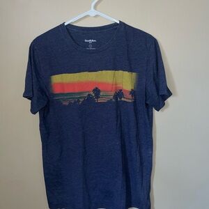 Goodfellow & Co Men's Blue tropical island Graphic T-Shirt size M